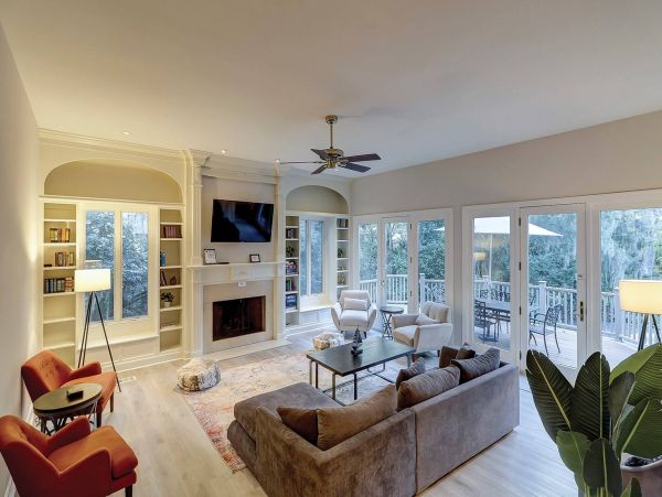Hilton Head Home Enjoys Six Bedrooms