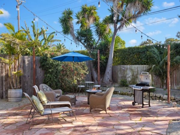 Santa Barbara Vacation Home Five Bedroom Walk to Beach
