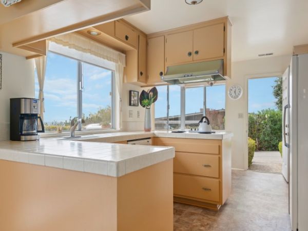 Charming Santa Barbara Vacation Home Three Bedrooms Sleeps 6