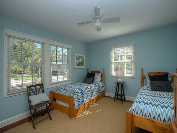 Hilton Head 4 Bedroom Vacation Home Close to Beach