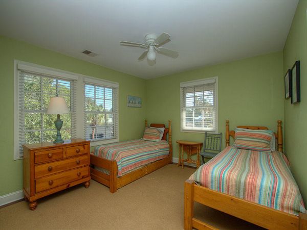 Hilton Head 4 Bedroom Vacation Home Close to Beach
