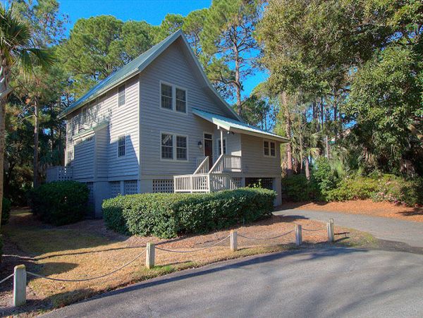 Hilton Head 4 Bedroom Vacation Home Close to Beach