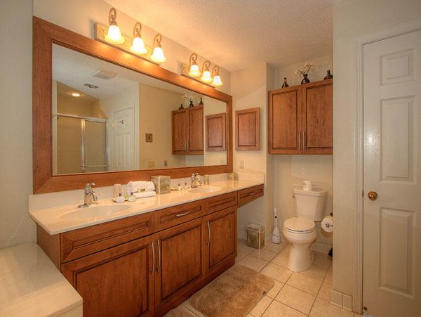 Spacious 3 Bedroom Condo, perfect location!
