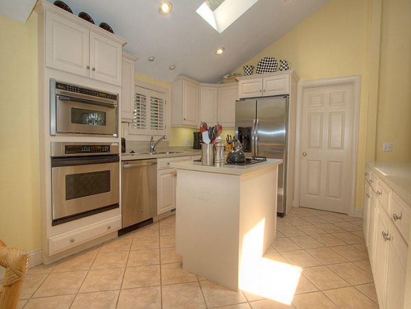 Walk to Beach Vacation Pool Home in Hilton Head Three Bedroo