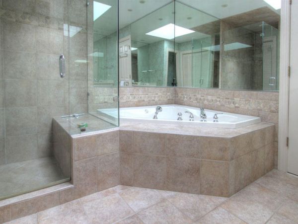 Walk to Beach Vacation Pool Home in Hilton Head Three Bedroo