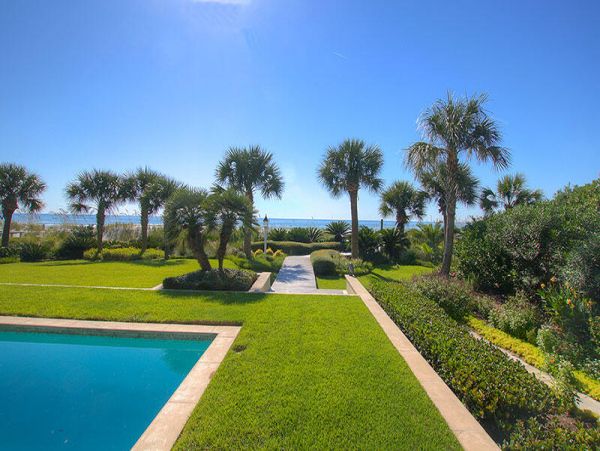 Oceanfront Luxury Pool Home with 6 Bedrooms