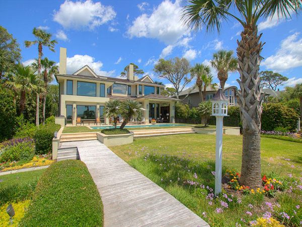 Oceanfront Luxury Pool Home with 6 Bedrooms