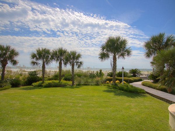 Oceanfront Luxury Pool Home with 6 Bedrooms