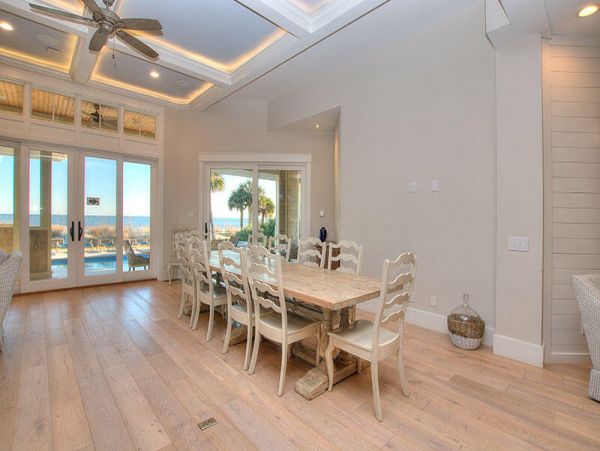 Luxurious 6 Bedroom Home with Full Ocean View
