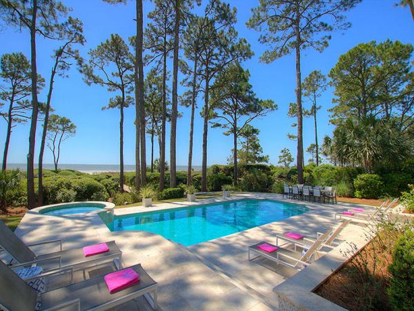 Oceanfront 6 Bedroom Plus Den Vacation Getaway in Hilton Head
