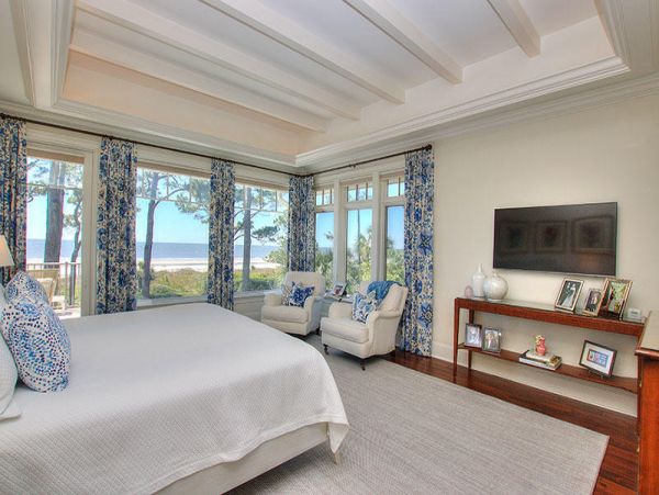 Oceanfront 6 Bedroom Plus Den Vacation Getaway in Hilton Head
