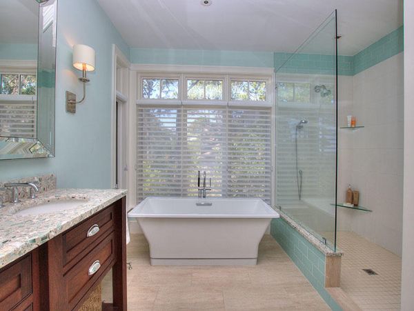 Oceanfront 6 Bedroom Plus Den Vacation Getaway in Hilton Head