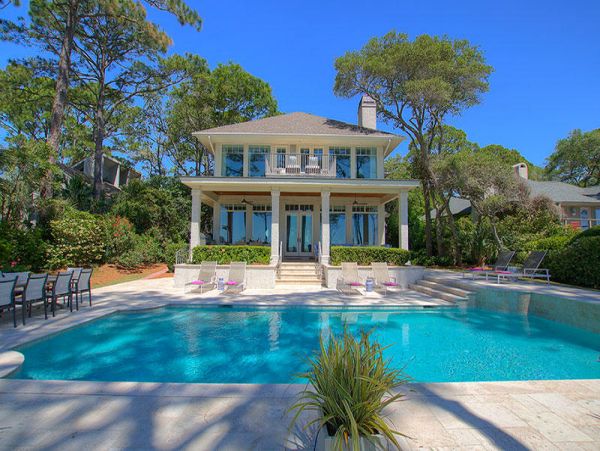 Oceanfront 6 Bedroom Plus Den Vacation Getaway in Hilton Head