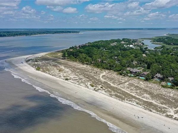 Hilton Head Oceanfront Vacation Rental - Luxury 7-Bedroom Beach House