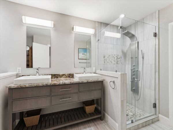 Hilton Head Oceanfront Vacation Rental - Luxury 7-Bedroom Beach House