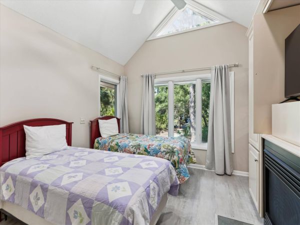 Hilton Head Oceanfront Vacation Rental - Luxury 7-Bedroom Beach House
