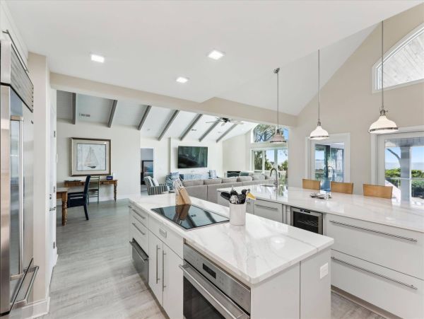 Hilton Head Oceanfront Vacation Rental - Luxury 7-Bedroom Beach House
