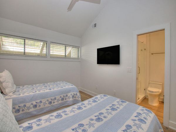 HILTON HEAD OCEAN VIEW 6 BEDROOMS POOL HOME