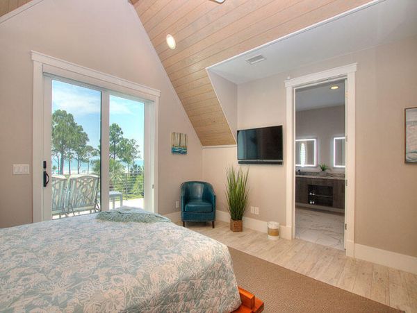 Hilton Head Luxury Oceanfront Home with 5 Bedrooms