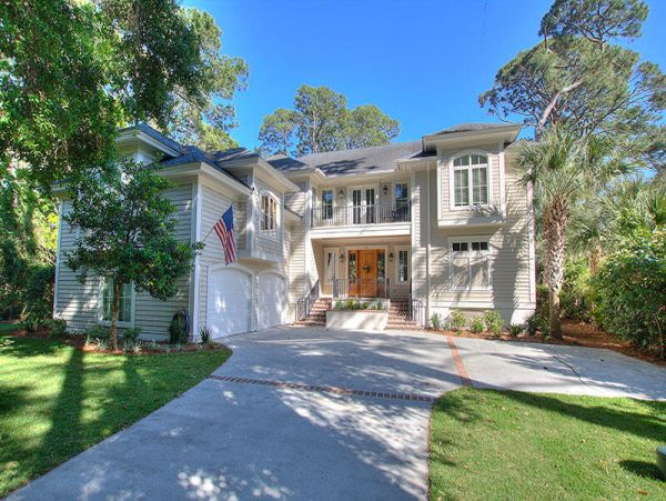 Elegant 6 Bedroom Pool Home in Hilton Head