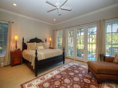Hilton Head Six Bedroom Lovely Pool Home