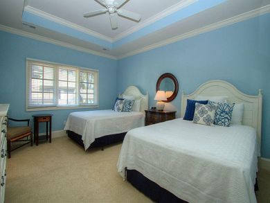 Hilton Head Six Bedroom Lovely Pool Home