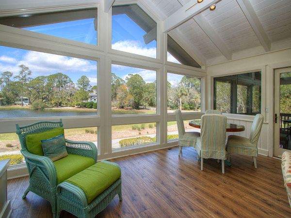 Gorgeous Lagoon Views House with 7 Bedrooms - Ideal Family Retreat
