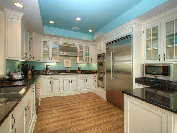 Gorgeous Lagoon Views House with 7 Bedrooms - Ideal Family Retreat