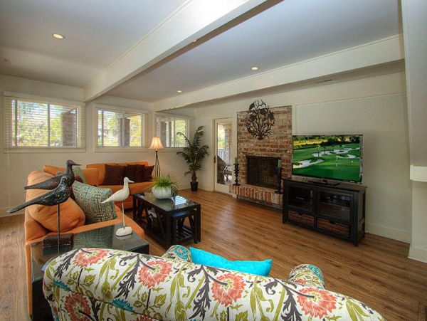 Gorgeous Lagoon Views House with 7 Bedrooms - Ideal Family Retreat
