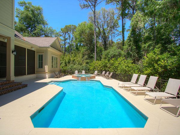 Six Bedroom Luxury Vacation Home in Hilton Head Sleeps 20