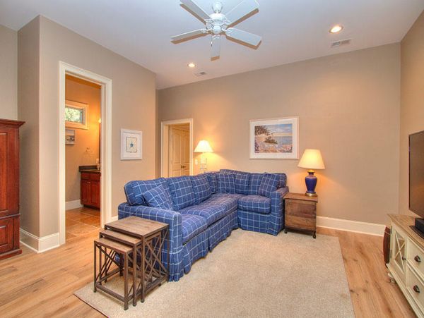 Six Bedroom Luxury Vacation Home in Hilton Head Sleeps 20