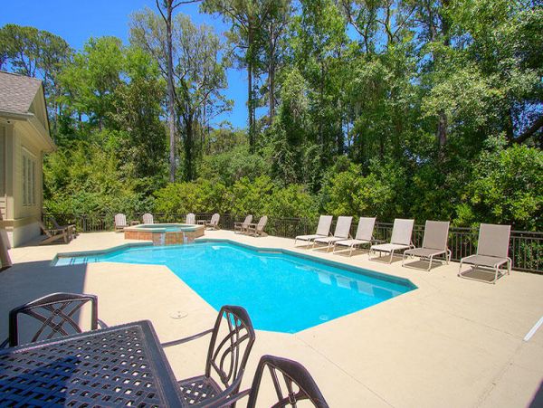 Six Bedroom Luxury Vacation Home in Hilton Head Sleeps 20