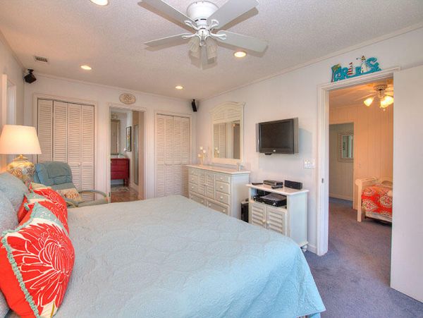 Very close to Coligny Park
