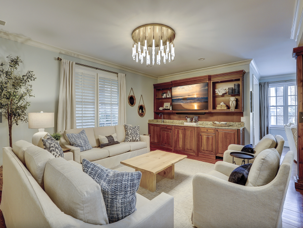 Hilton Head Island Vacation Rental - Luxury Five Bedroom Home with Pool & Guest House