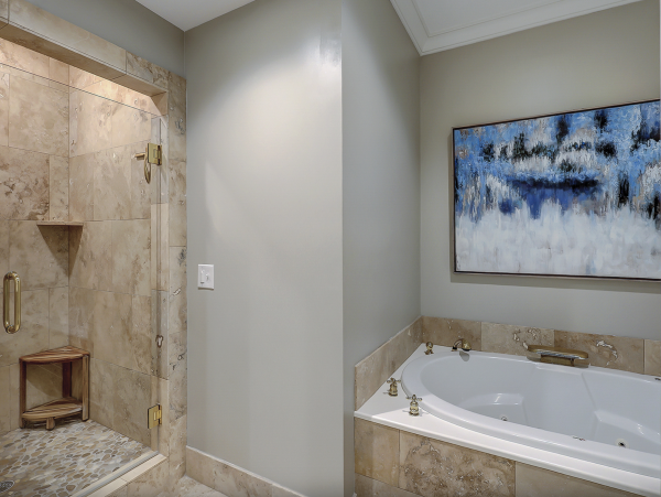 Hilton Head Island Vacation Rental - Luxury Five Bedroom Home with Pool & Guest House