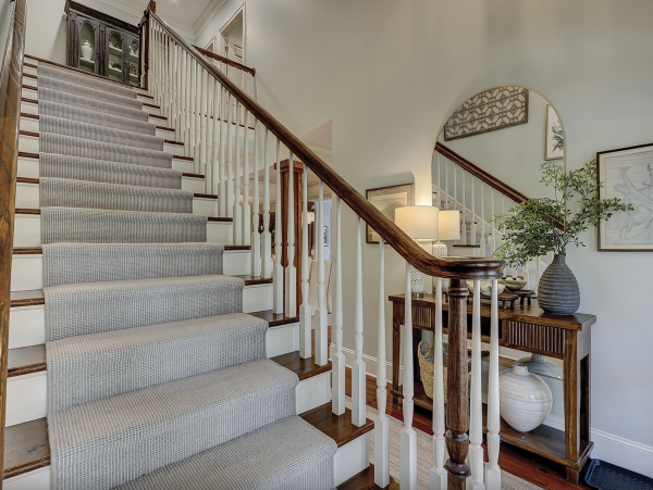 Hilton Head Island Vacation Rental - Luxury Five Bedroom Home with Pool & Guest House