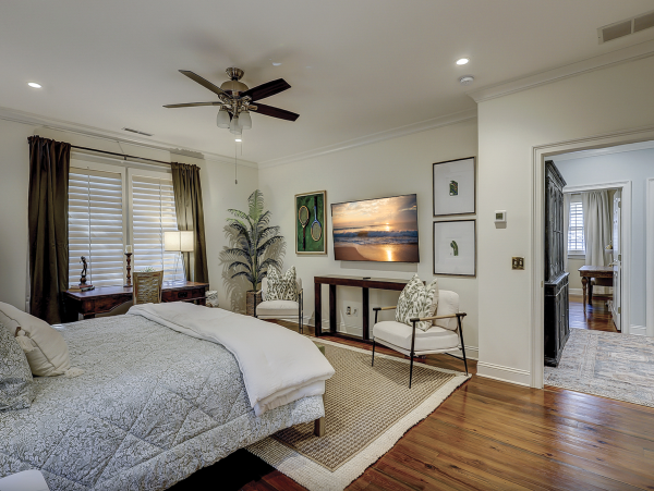 Hilton Head Island Vacation Rental - Luxury Five Bedroom Home with Pool & Guest House