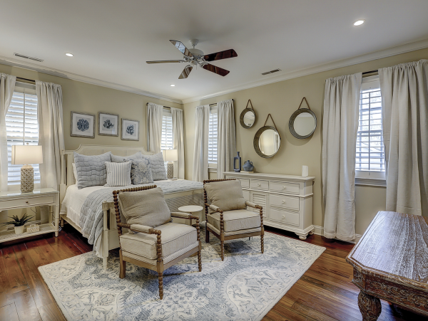 Hilton Head Island Vacation Rental - Luxury Five Bedroom Home with Pool & Guest House