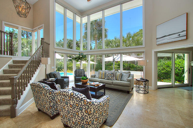 Beautiful, Spacious & Comfortable 4 Bedroom Home with Pool