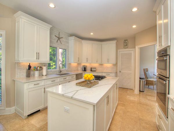Beautiful, Spacious & Comfortable 4 Bedroom Home with Pool
