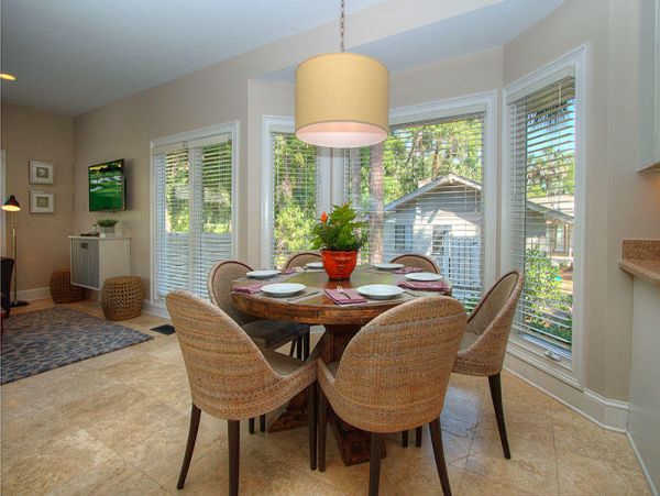 Beautiful, Spacious & Comfortable 4 Bedroom Home with Pool