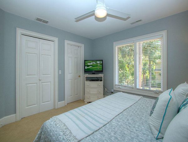 Beautiful, Spacious & Comfortable 4 Bedroom Home with Pool
