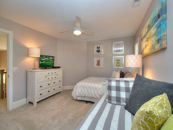 Beautiful, Spacious & Comfortable 4 Bedroom Home with Pool