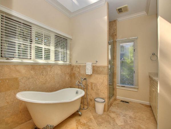 Hilton Head Vacation Home Four Bedroom Walk to Beach
