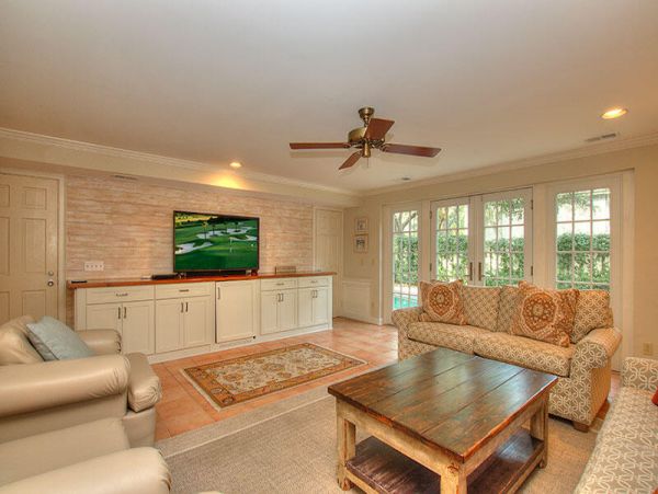 Hilton Head Island 5 Bedroom Home with Pool Walk To Beach