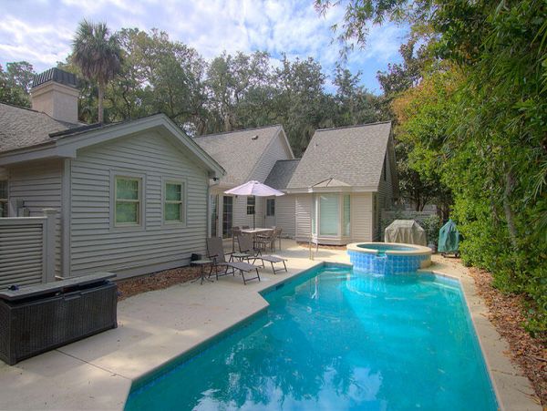 HILTON HEAD 4 BEDROOMS POOL HOME SLEEPS 12