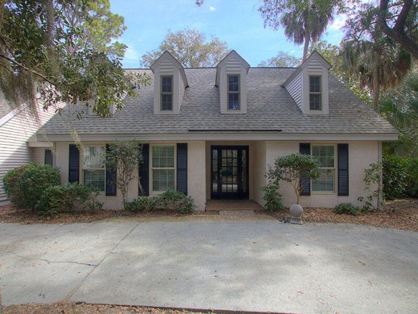 HILTON HEAD 4 BEDROOMS POOL HOME SLEEPS 12