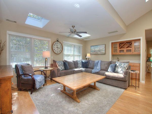 HILTON HEAD 4 BEDROOMS POOL HOME SLEEPS 12