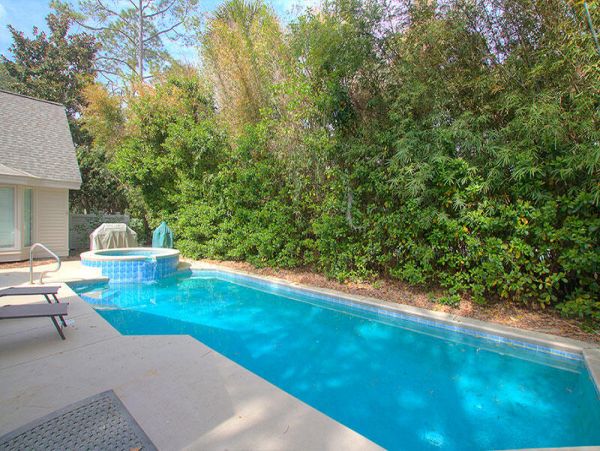 HILTON HEAD 4 BEDROOMS POOL HOME SLEEPS 12