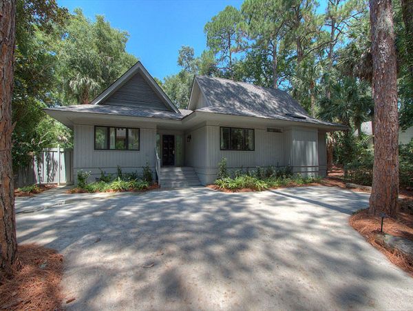 Hilton Head Vacation Pool Home Close to Beach Sleeps 9